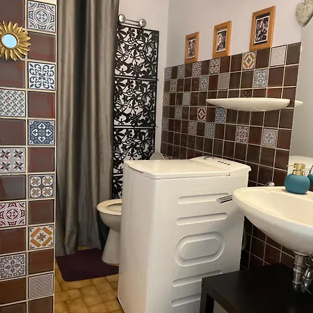 Appt Cosy , Vue Sur Le Revard , 5mn A Pied Du Centre , 10mn A Pied Des Thermes Et De La Gare شقة *